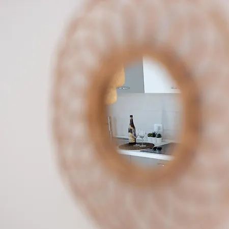 Orchidea E Glicine شقة