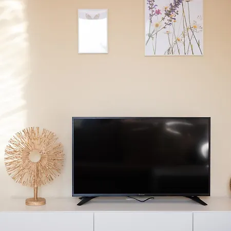 Orchidea E Glicine سوماكامبانا