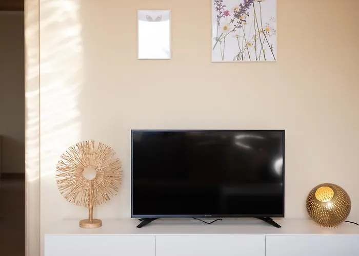 Orchidea E Glicine Соммакампанья